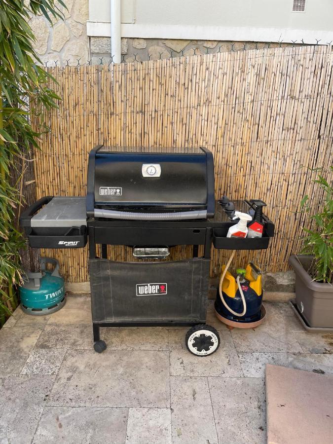 Rdc De Maison Avec Terrasse Barbecue Tolón Exterior foto